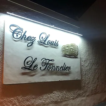 Chez Louis Le Tonnelier Au Coeur De La Cote Des Blancs *